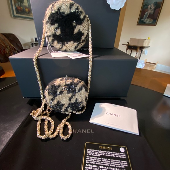 ‼️SOLD‼️ NEW Chanel Tweed Beige Black Double O - Picture 4 of 13